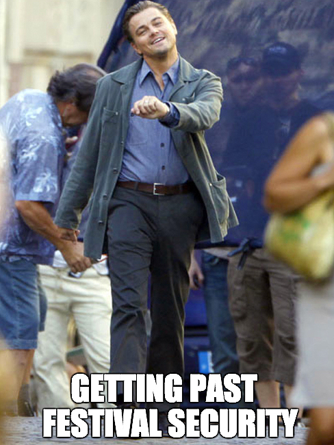 Strutting-Leo
